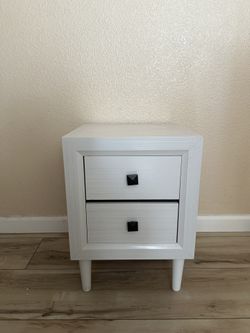 New Night Stand (white)