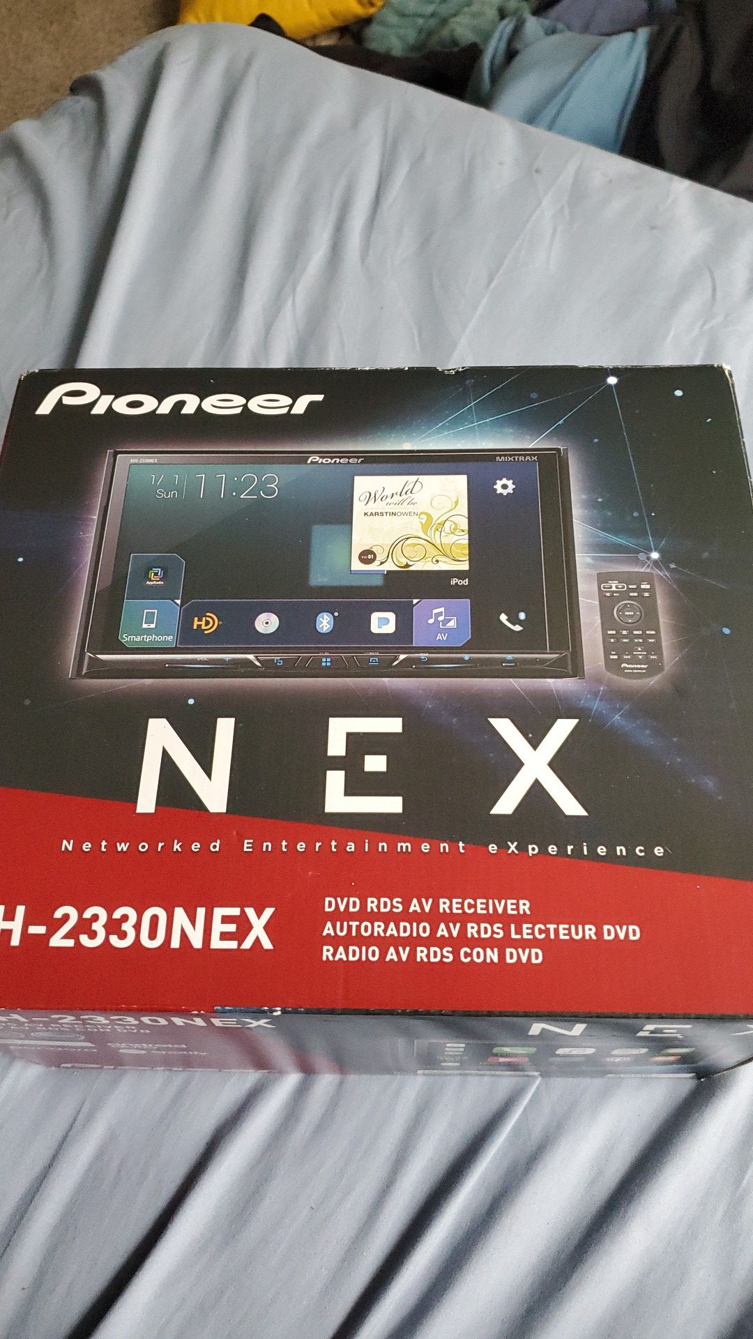 Pioneer Avh-2330 touchscreen radio/headunit/DVD player