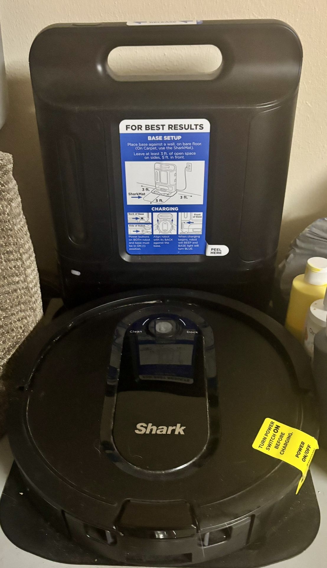 Shark Av1010ae IQ Robot Vacuum with XL Self-Empty Base