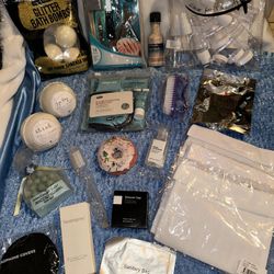 Bath Tub And Traveling Items Etc 