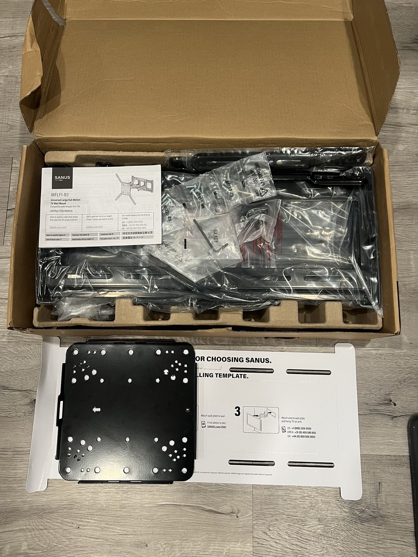 Sanus universal large full motion tv mount