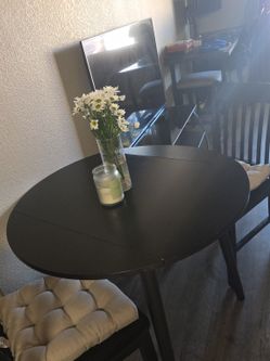 Black Lil 2 Seat Table