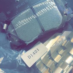 4PCS Front Ceramic Brake Pads Set D1414