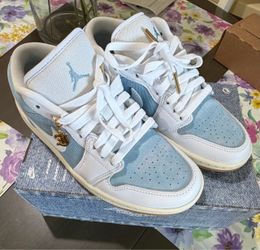 Jordan Air Jordan 1 Low SE White/Blue Leather Women 7.5 Breathable