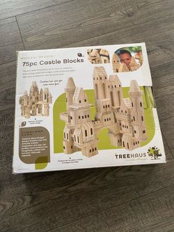 Treehaus 75-Pc Solid Wood Castle Building Set - Used Once