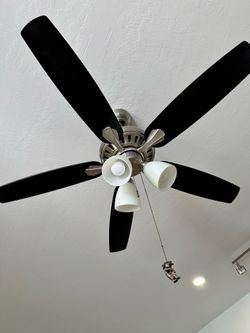 52” Brushed Nickel Ceiling Fan with 3-Light Kit – Excellent Condition