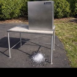 Scotsman Ice Machine / Ice Maker 