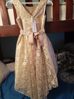 Bonito vestido de niña para fiesta.