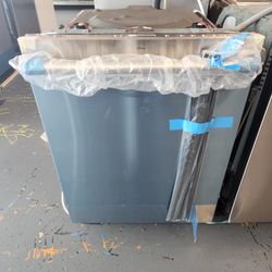 Amazing Monogram Statement Series 24 Inch Dishwasher ZDT985SPNSS