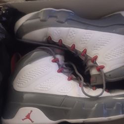 Jordan Retro 9s White Grey And Red Size 10 And Half 