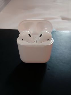 AirPods 2nd Gen (used)