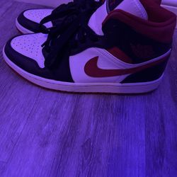 Air Jordan 1 Black Gym Red 