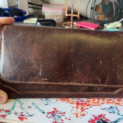 women’s leather wallet