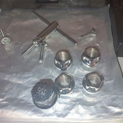 4 Car Wheel Lock Lugs With Key
