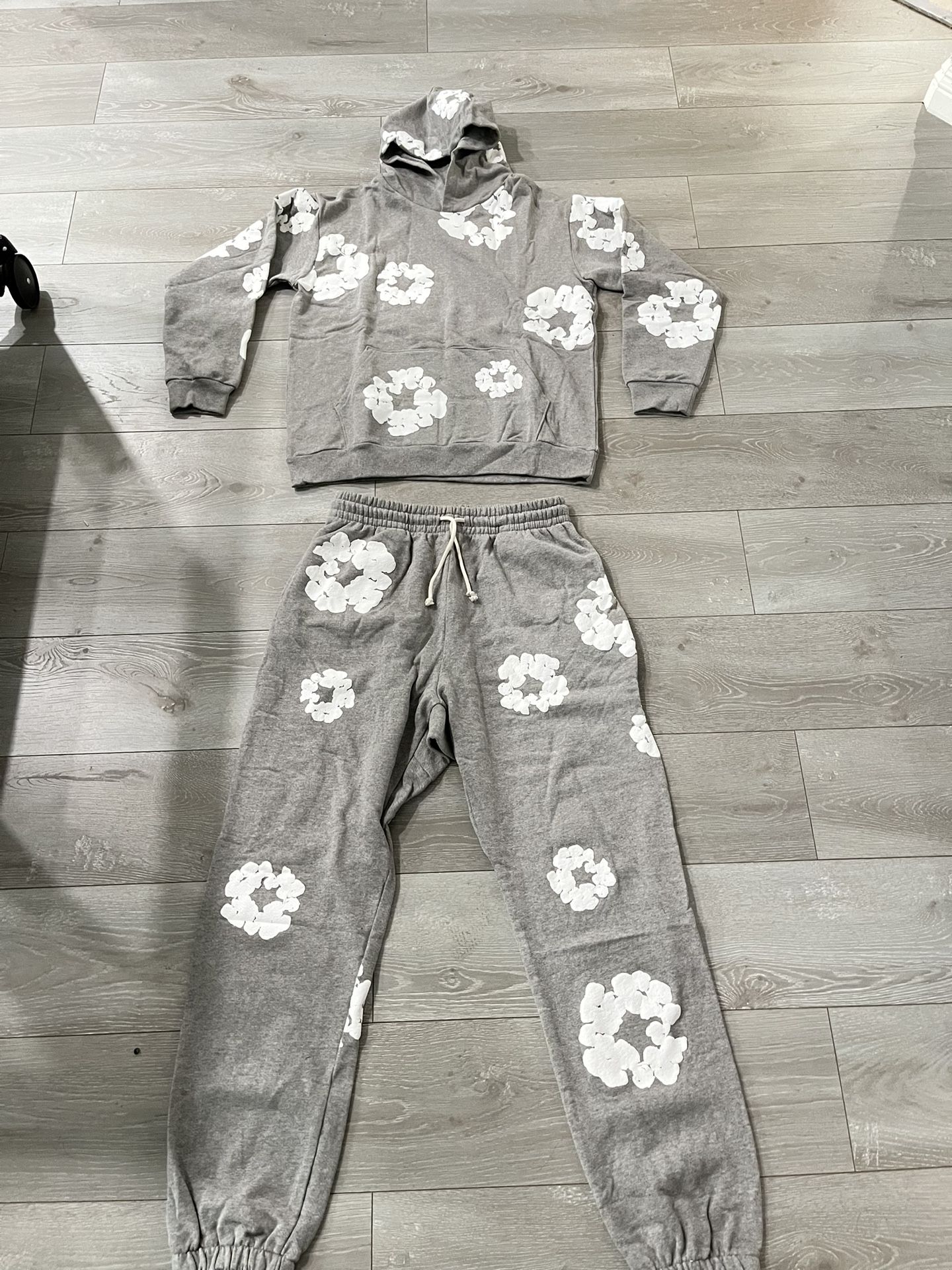 Denim Tear Full Set 150$ LARGE