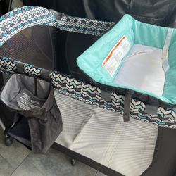 baby trend back & play