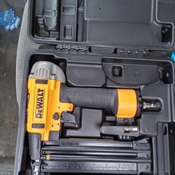 DEWALT 18 GAUGE BRAD NAILER**NEW**