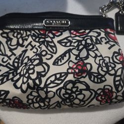 Coach Poppy Wristlet