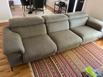 Living Spaces Talin Grey Power Reclining Sofa 109”