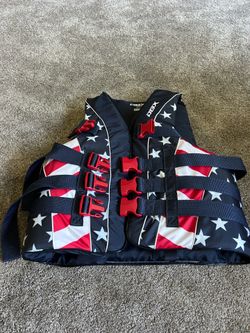 Adult S/Med life vest