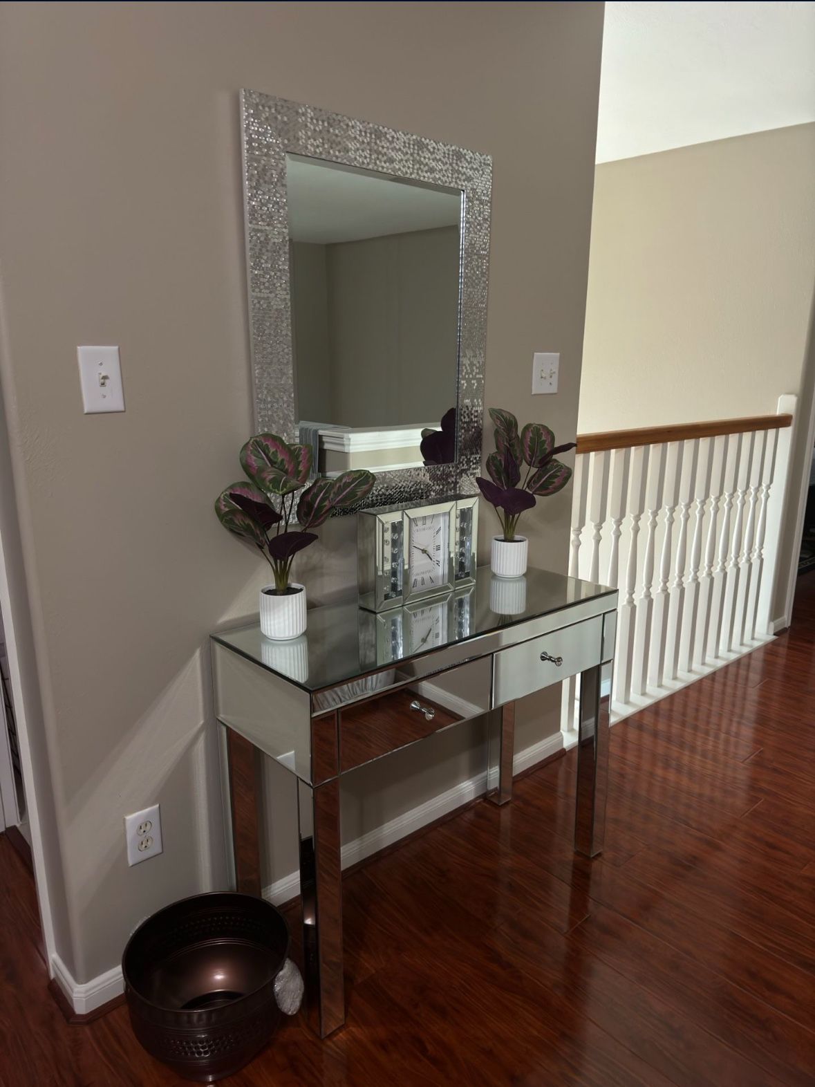 Console Table / Furniture