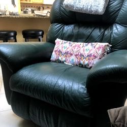 Very Comfy Big Dark Green Recliner 