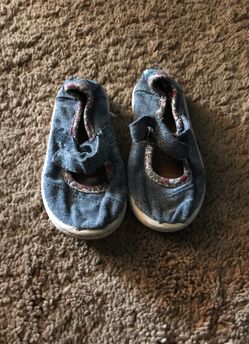 Toms Size 5