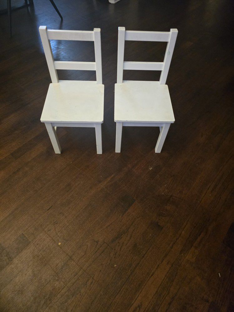 Toddler Chairs (2)