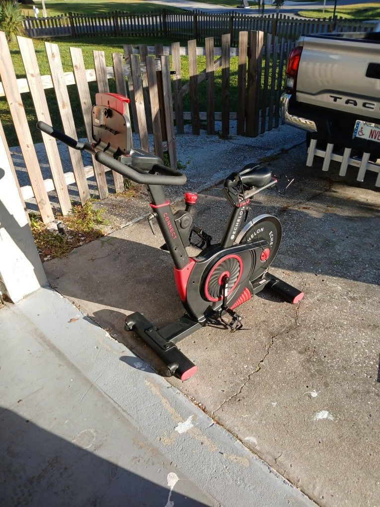 Echelon Workout Bike