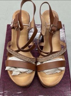 Women’s Sandals Shoes Size 8.5