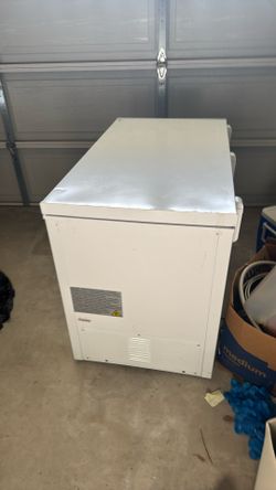 Refrigerator For Sale