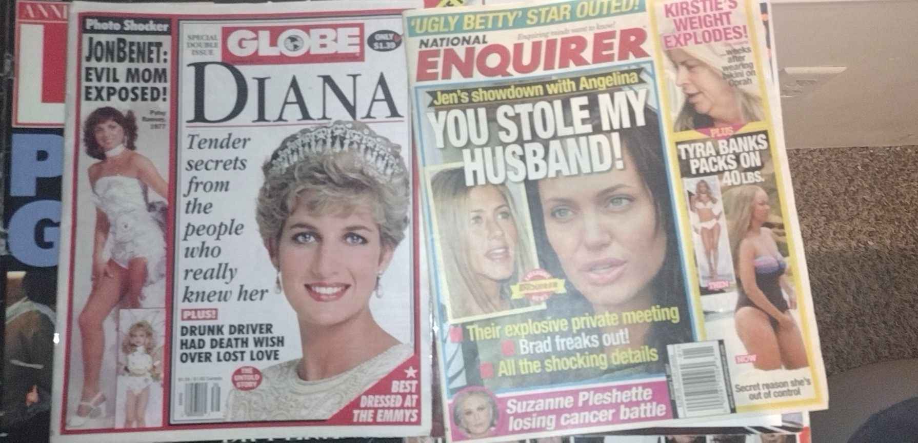 Globe And Enquirer Magazines
