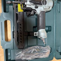 Hitachi crown stapler