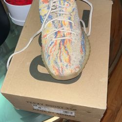 YEEZY BOOST 350 WOMENS