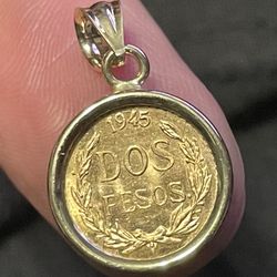 Dos pesos solid 22k gold oro pendant charm Centenario