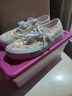 Vans size 6.5 women's  $10