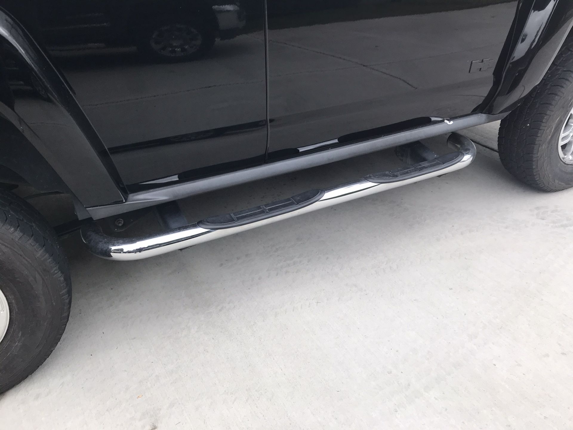 Hummer H3 Running boards nerf bars