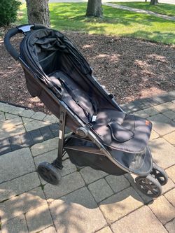Babyjoy 3 wheel running stroller