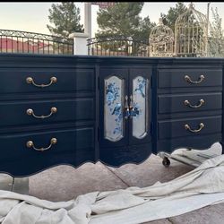 Dresser 9 Drawer Buffet Tv Cabinet Hardware Birds Thomasville 