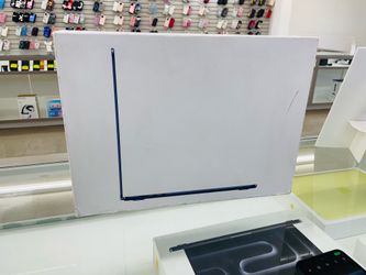 MacBook Air M3 8gb ram 256gb ssd