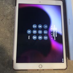 Apple iPad 8th Generation 32 gigabyte like new
