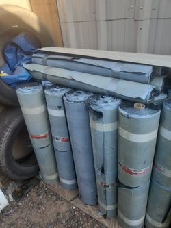 Roofing Peel and stick underlayment