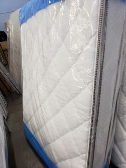 Brand new full double pillow top sets $325