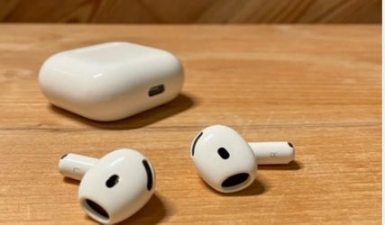 AirPods 4th gen