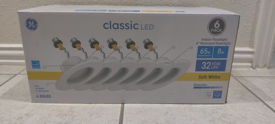 Recessed Lights 5/6in 700 Lumens Indoor Soft White Pack of 6 - New