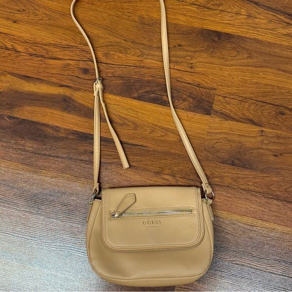 Guess crossbody bag