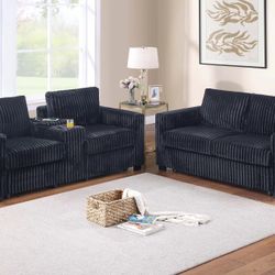 2-Piece Sofa Set
Sofa + Loveseat + Cup Holders + Console + Charging Station

Color: Black.   Juego De Sofas En Venta Entregamos A Domicilio 
