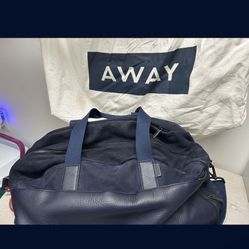 Away Duffle Travel Bag (Navy Leather) 