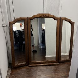 used- large wood tri-fold mirror 