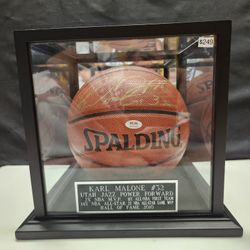 Jazz Karl Malone Signed, PSA-Certified Basketball In Premium Display Case w/ Nameplate 